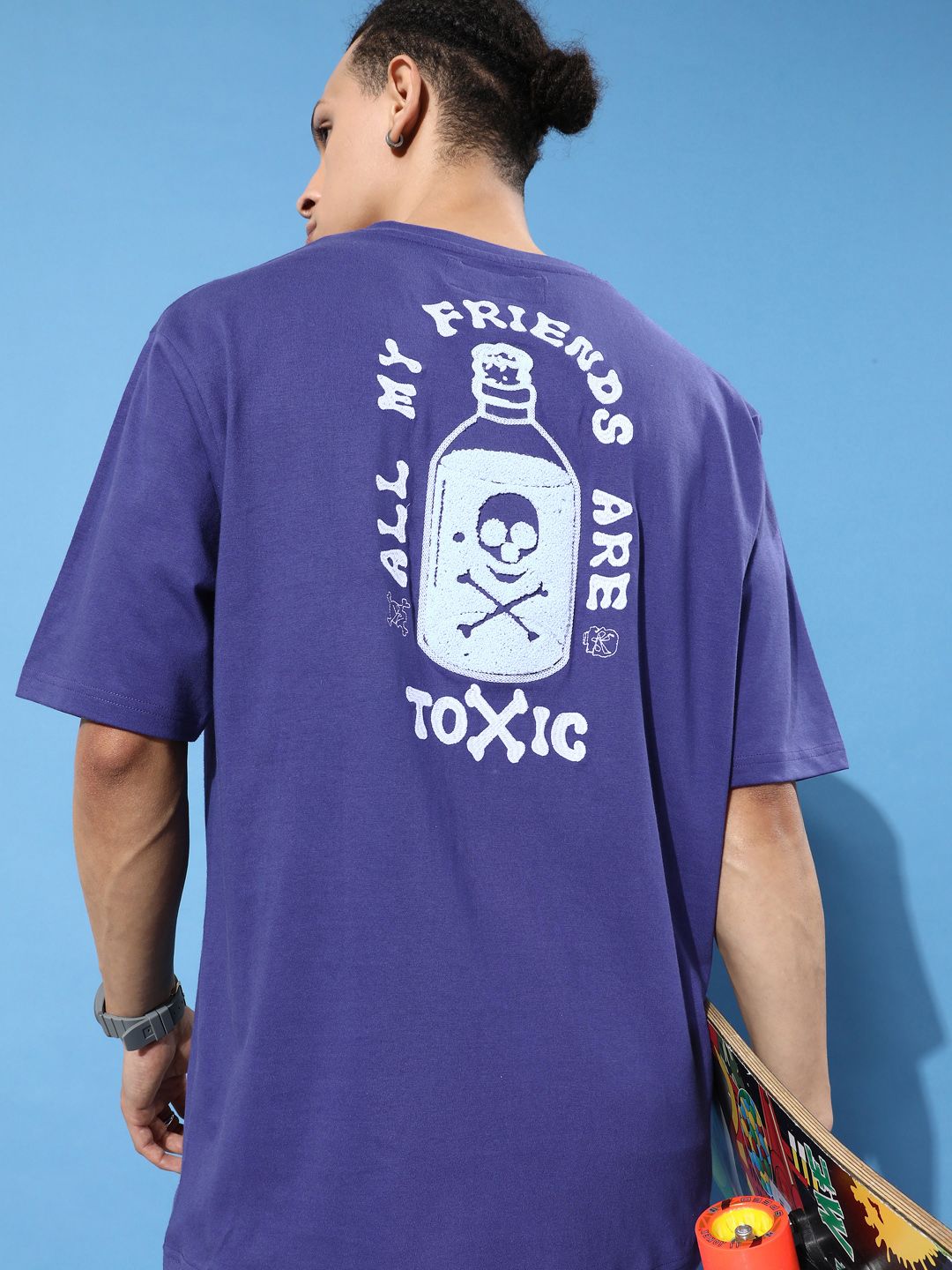 Difference of Opinion Men Blue Embroidered Oversize Pure Cotton Longline T-shirt