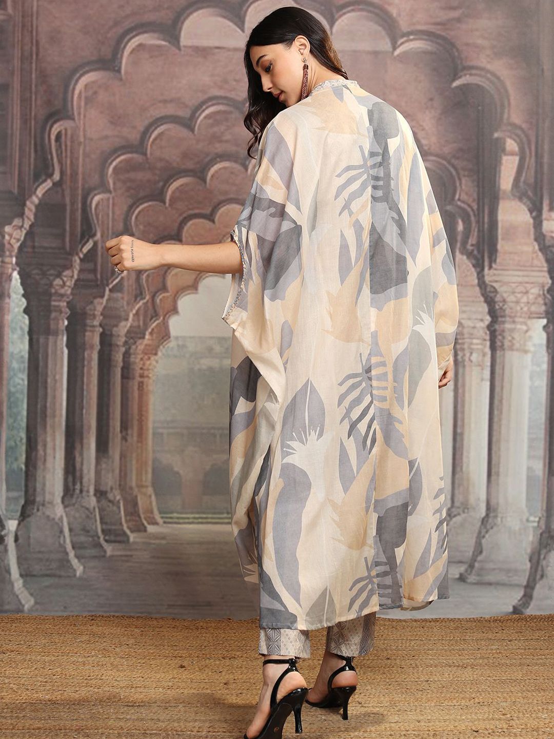 Vishudh Grey & Beige Floral Printed V Neck Pure Cotton Crop Top with Trousers And Jacket