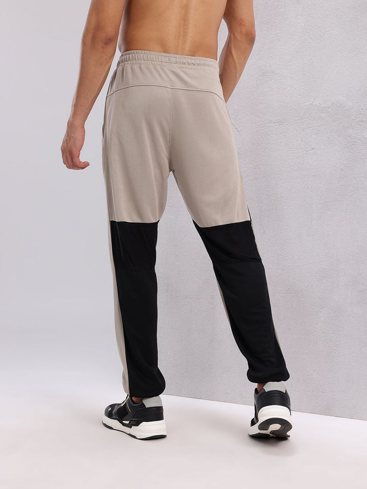 HRX by Hrithik Roshan Men Colourblocked Mid-Rise Rapid-Dry Regular Fit Running Joggers
