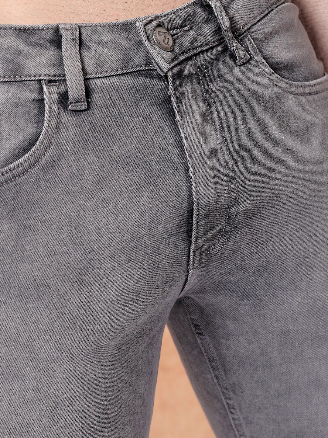 The Indian Garage Co Men Straight Fit Slash Knee Light Fade Stretchable Jeans