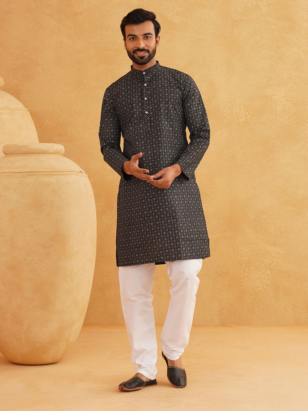 SOJANYA Ethnic Motifs Foil Printed Regular Kurta With Churidar