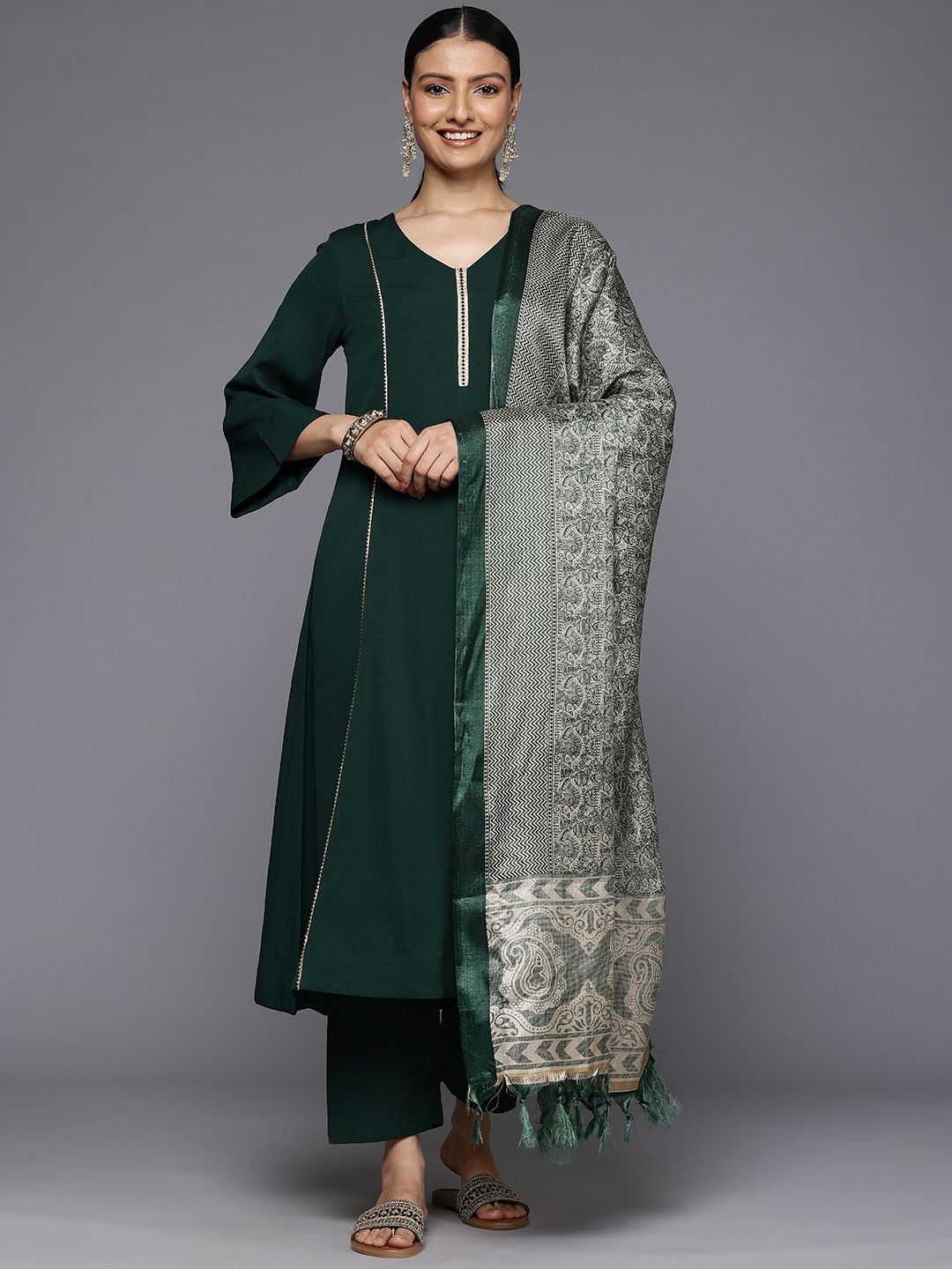 Varanga Panelled Gotta Patti Silk Crepe Kurta With Trousers & Dupatta