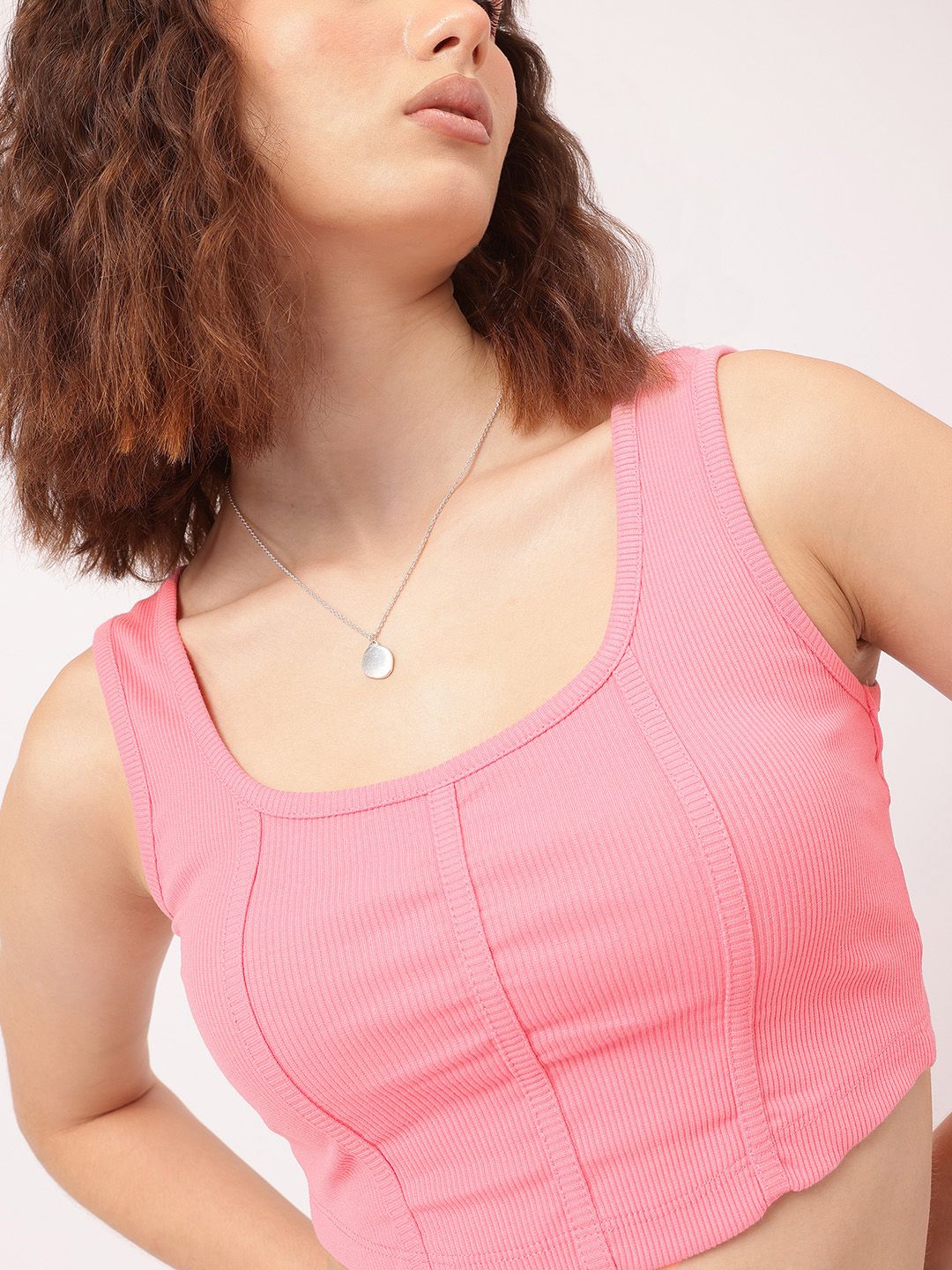 DressBerry Glamorously Gritty Ribbed Crop Top