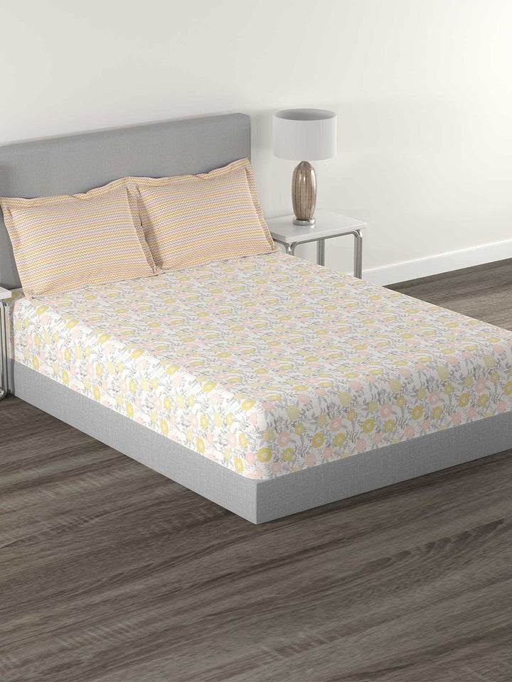 MYTRIDENT Doodle Flora Peach Flat 144TC Queen Cotton Bedsheet Set