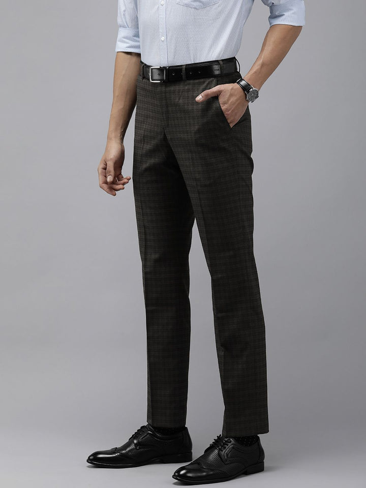 Park Avenue Men Mid-Rise Checked Smart Trousers