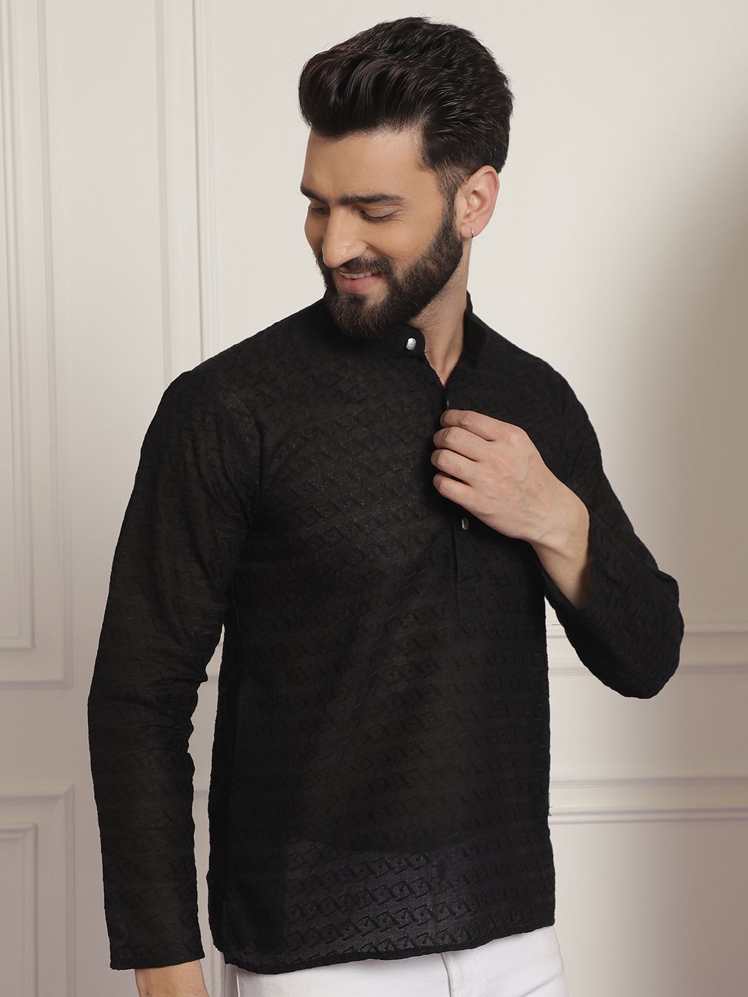 SOJANYA Men Black Chikankari Embroidered Pure Cotton Kurta