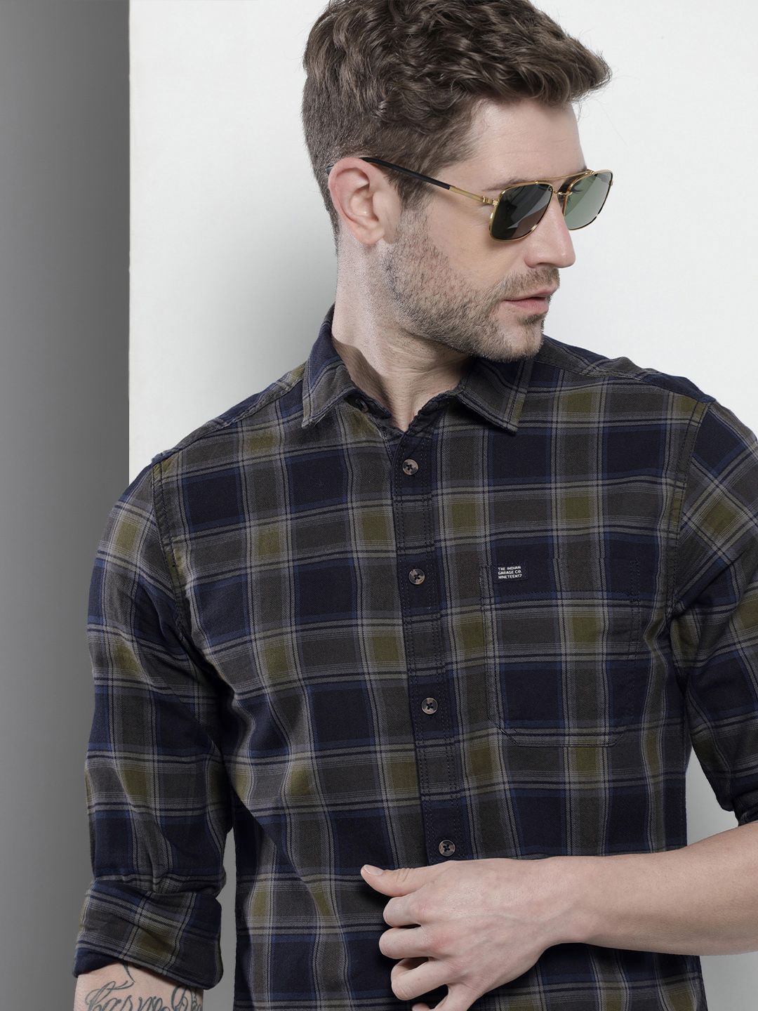 The Indian Garage Co Men Navy Blue Cotton Tartan Checked Casual Shirt