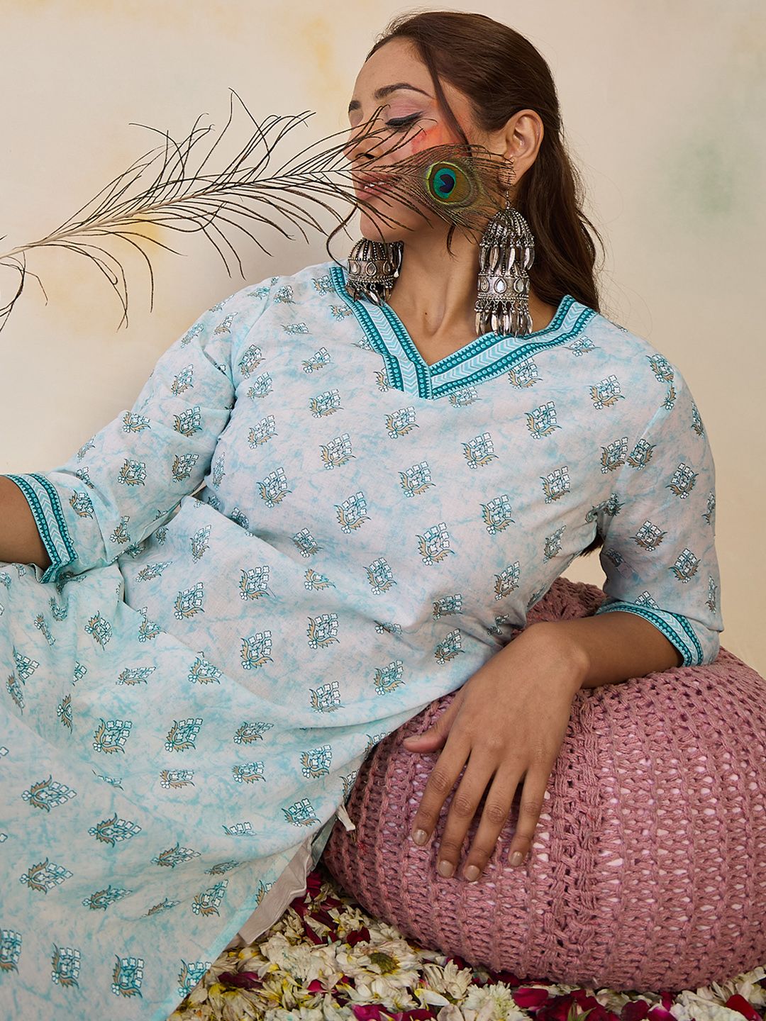 Indo Era Floral Printed V-Neck Long Sleeves Straight Cotton Kurta