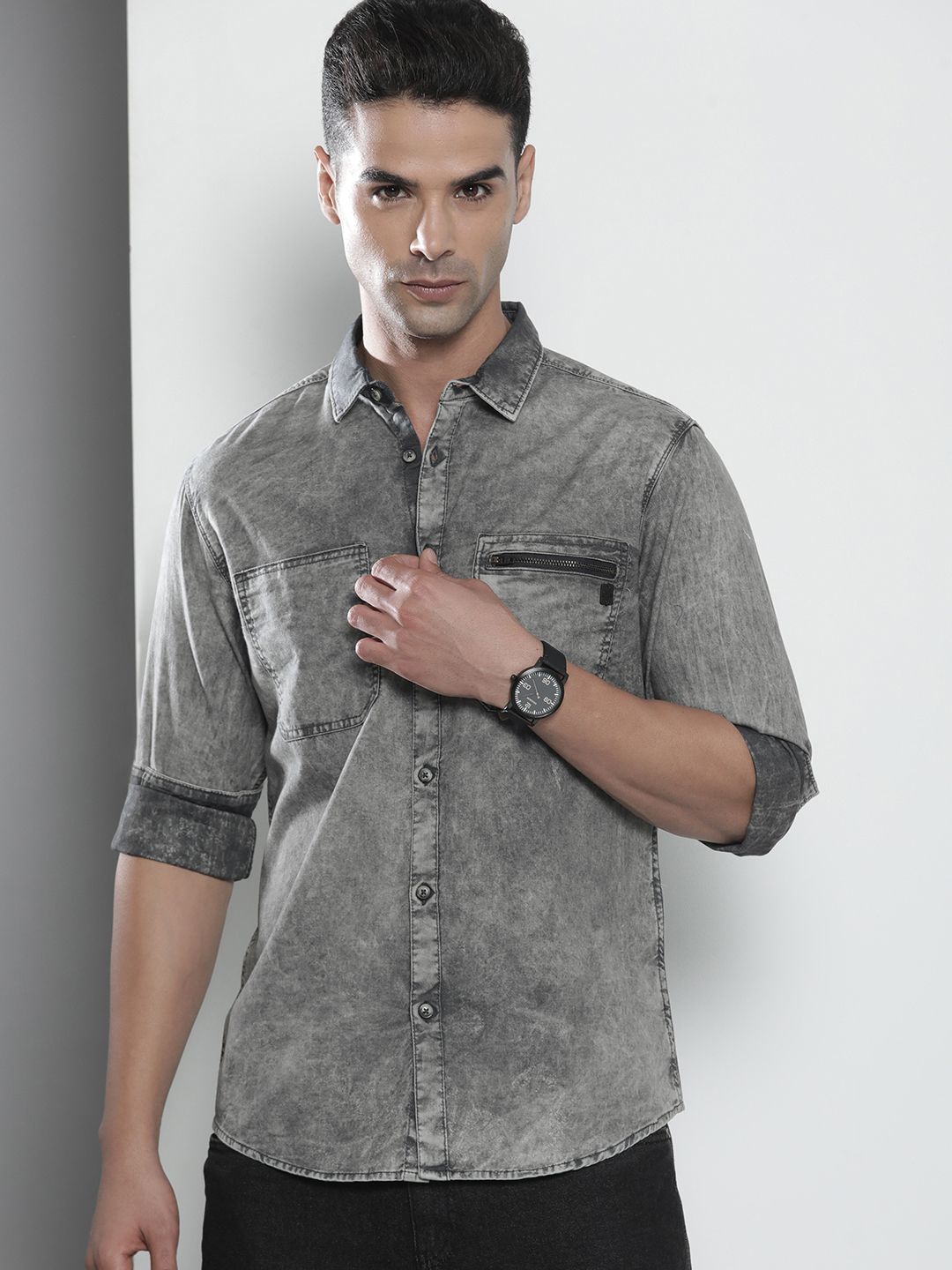 The Indian Garage Co Men Grey Checked Casual Shirt