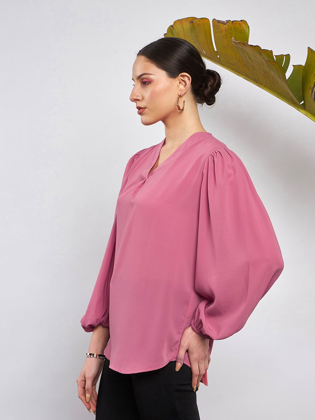 SASSAFRAS Mandarin Collar Puff Sleeve Georgette Top