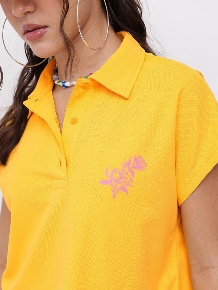 DressBerry Sunny Vibrant Aesthetic Boxy Polo Collar Crop T-shirt