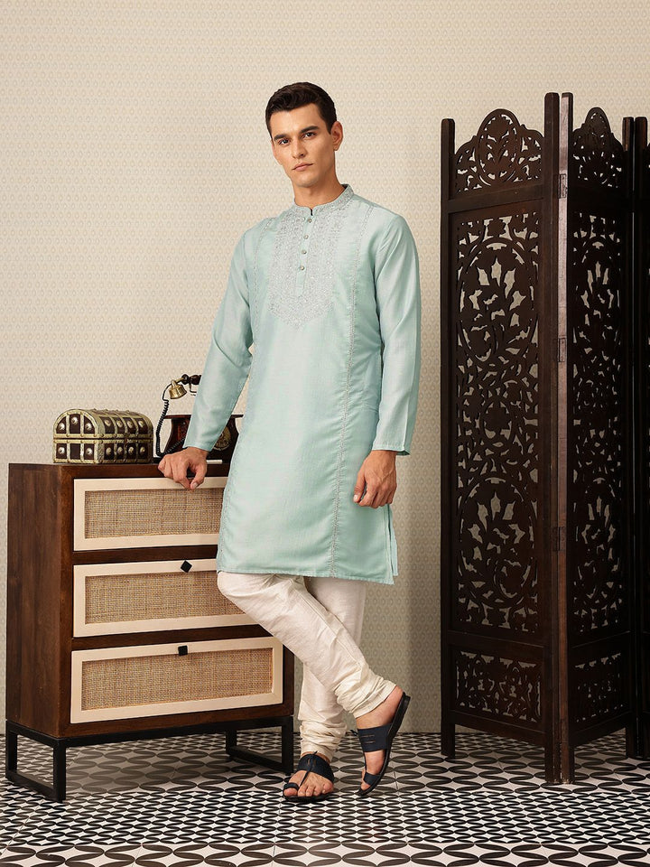 House of Pataudi Floral Embroidered Sequinned Straight Jashn Kurta