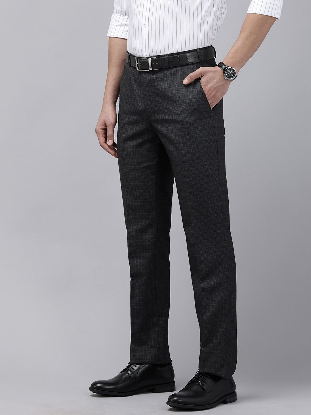 Park Avenue Men Checked Formal Trousers