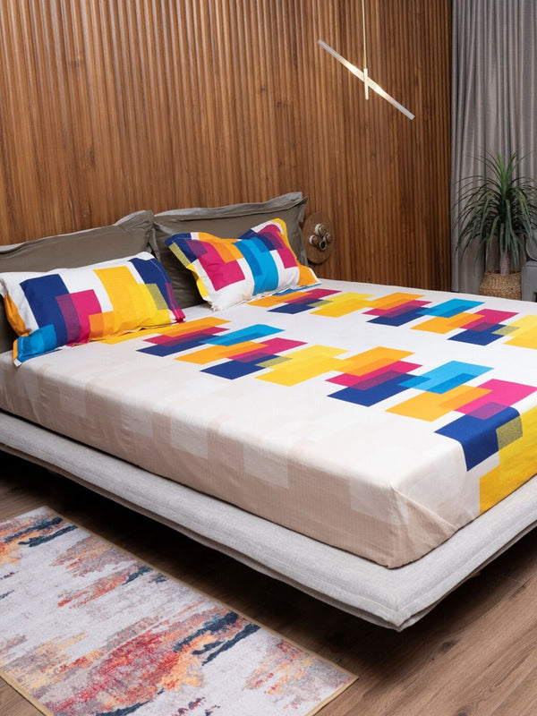 URBAN SPACE Divine White Geometric 144 TC Pure Cotton Queen Bedsheet With 2 Pillow Covers