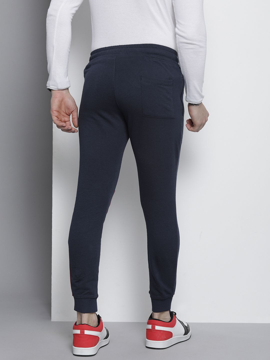 The Indian Garage Co Men Typography Slim Fit Joggers
