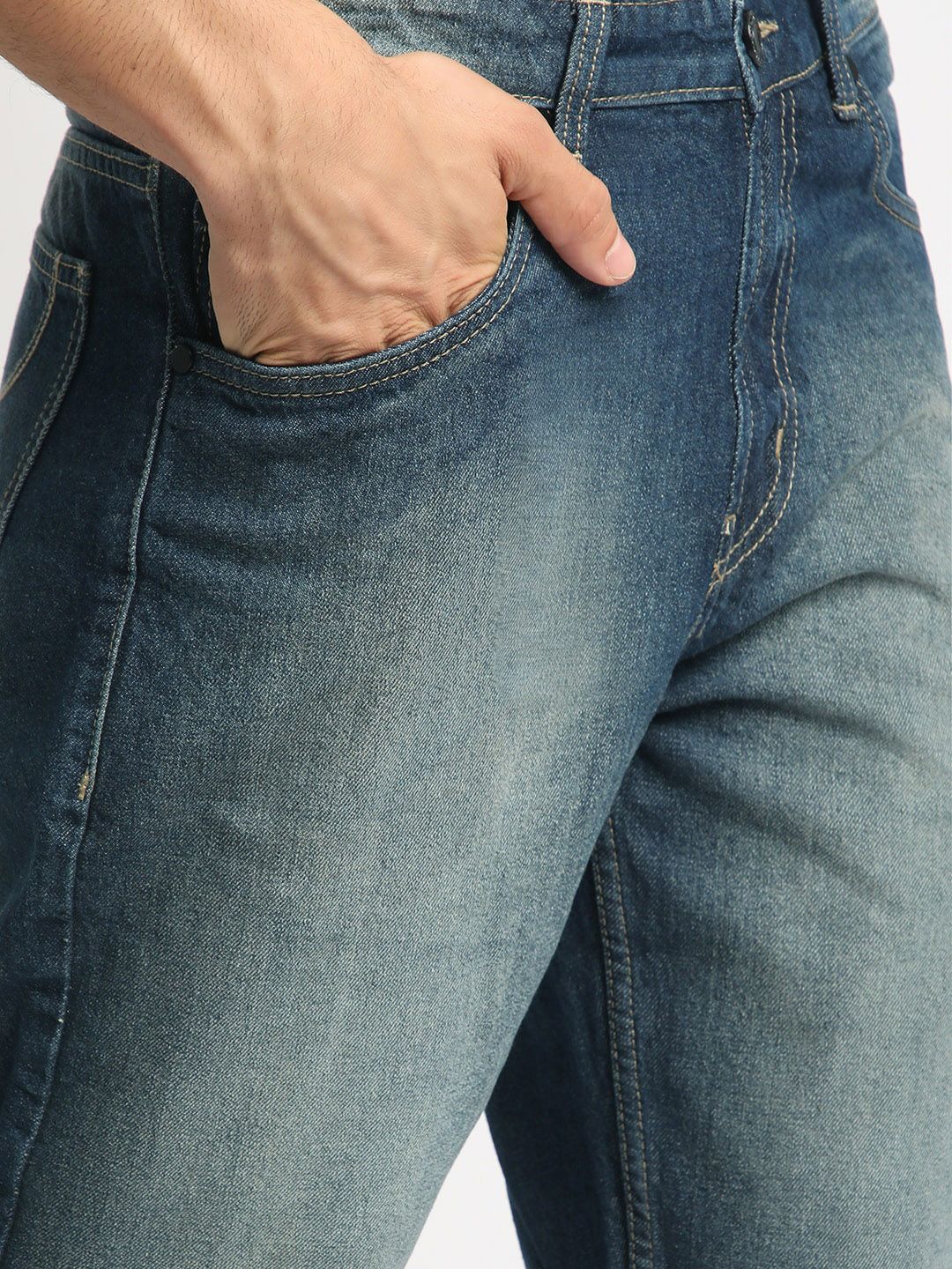 Bene Kleed Men Relaxed Fit Clean Look Tinted Pure Cotton Jeans