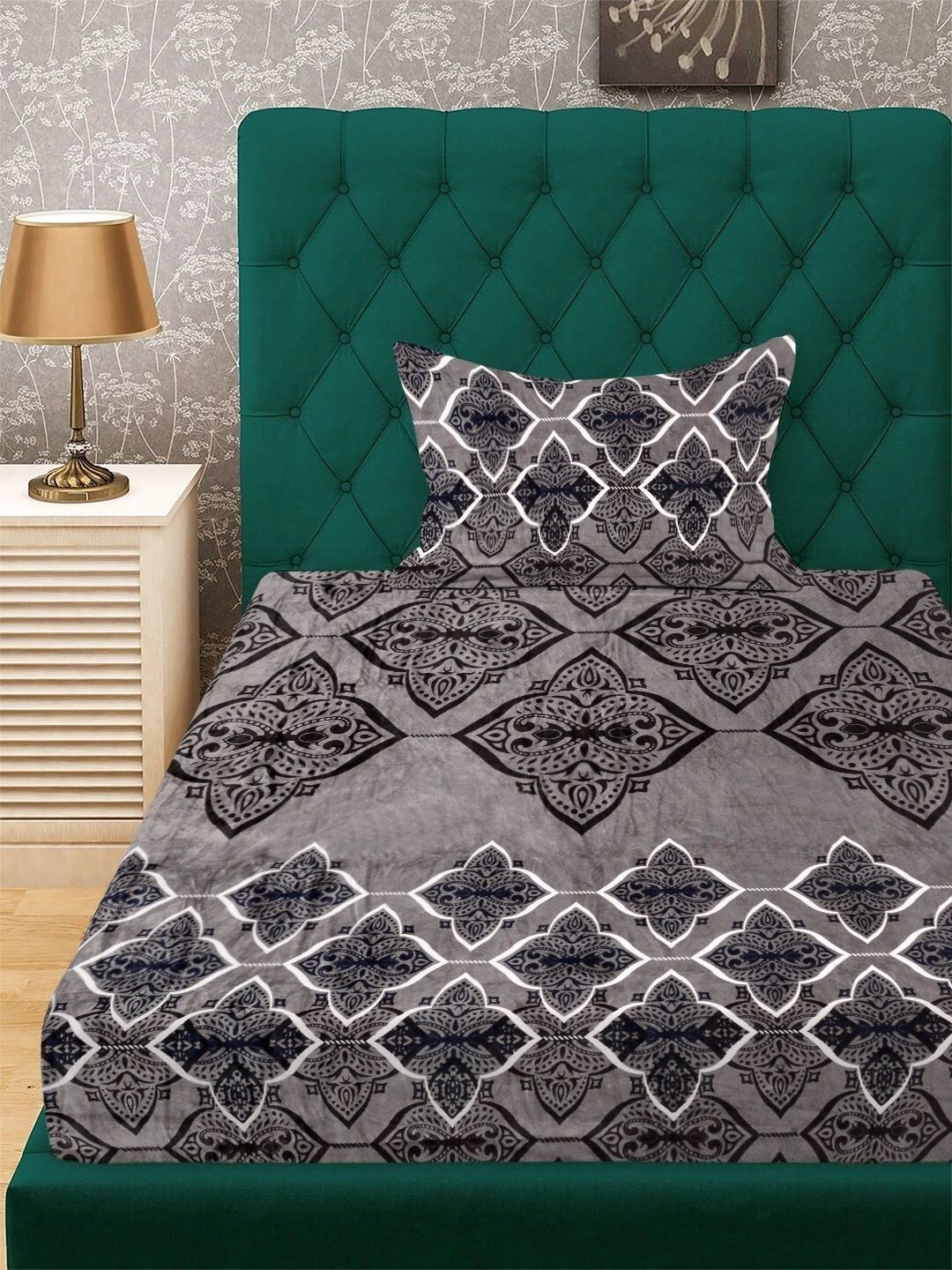 Moda Rapido X KLOTTHE Brown & Grey Geometric 300 TC Single Bedsheet with 1 Pillow Covers