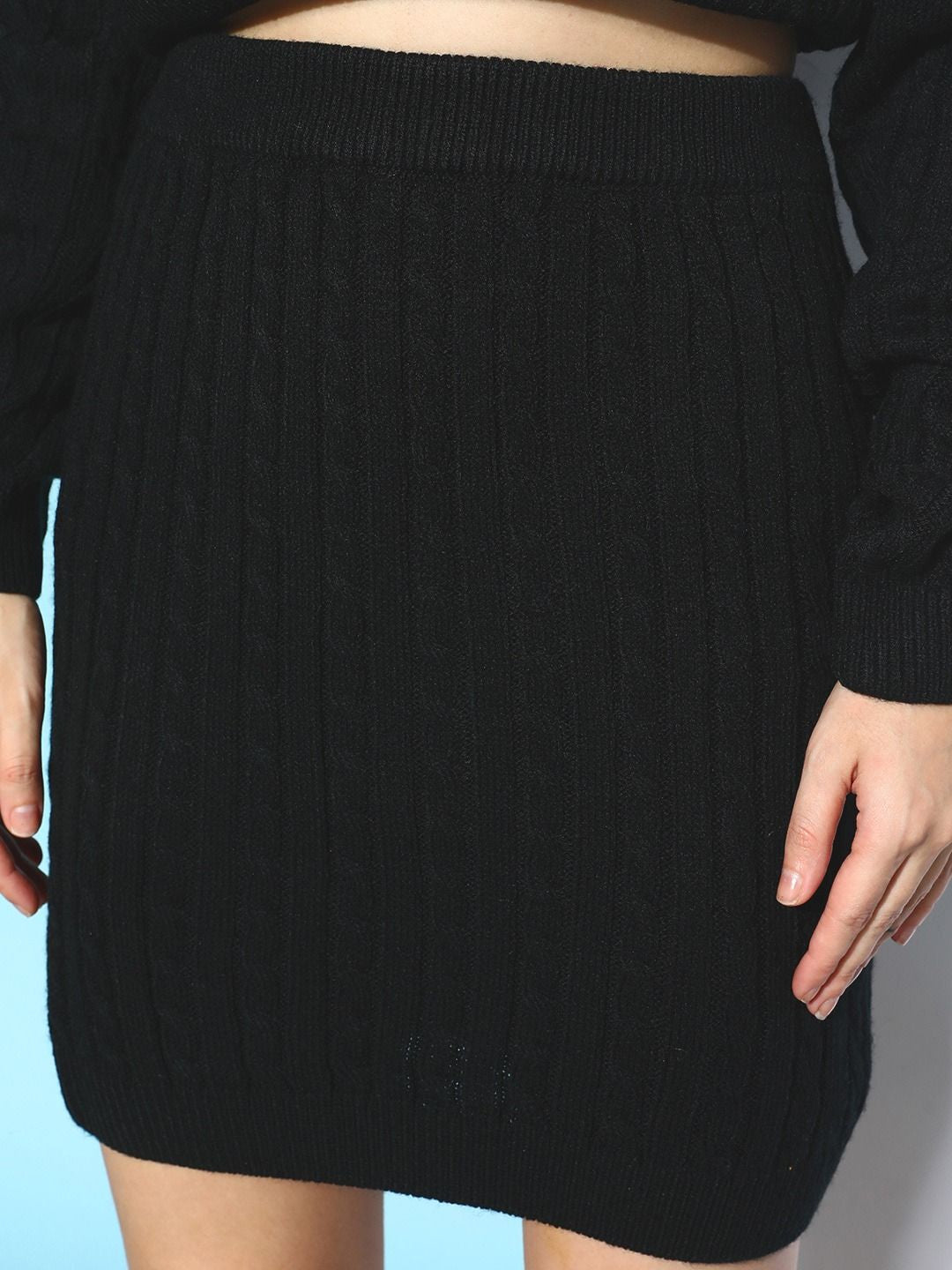 Berrylush Women  Black Solid Top with  Skirt
