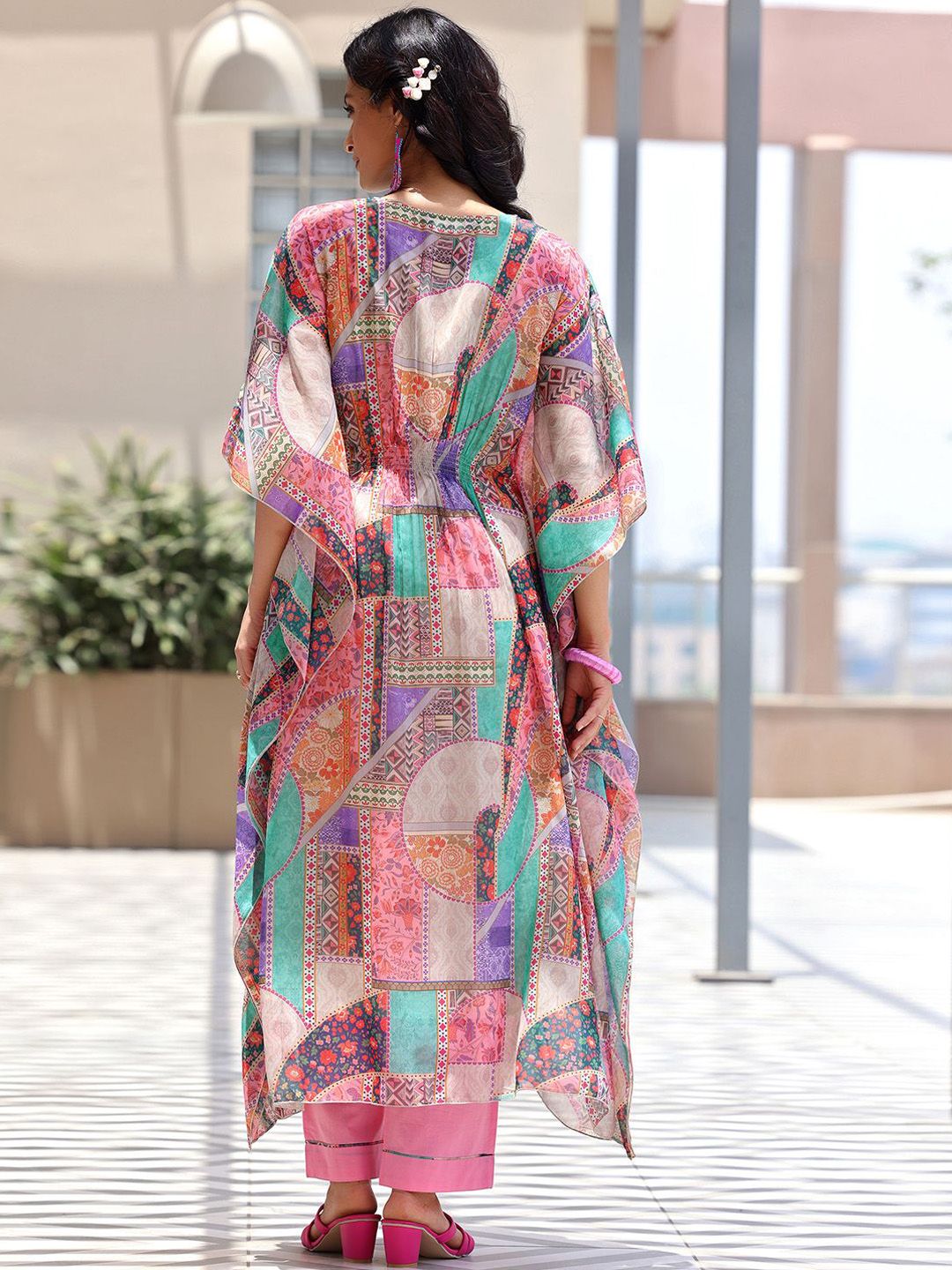 Libas Women floral Printed V-Neck Tunic With Trousers Co-Ords