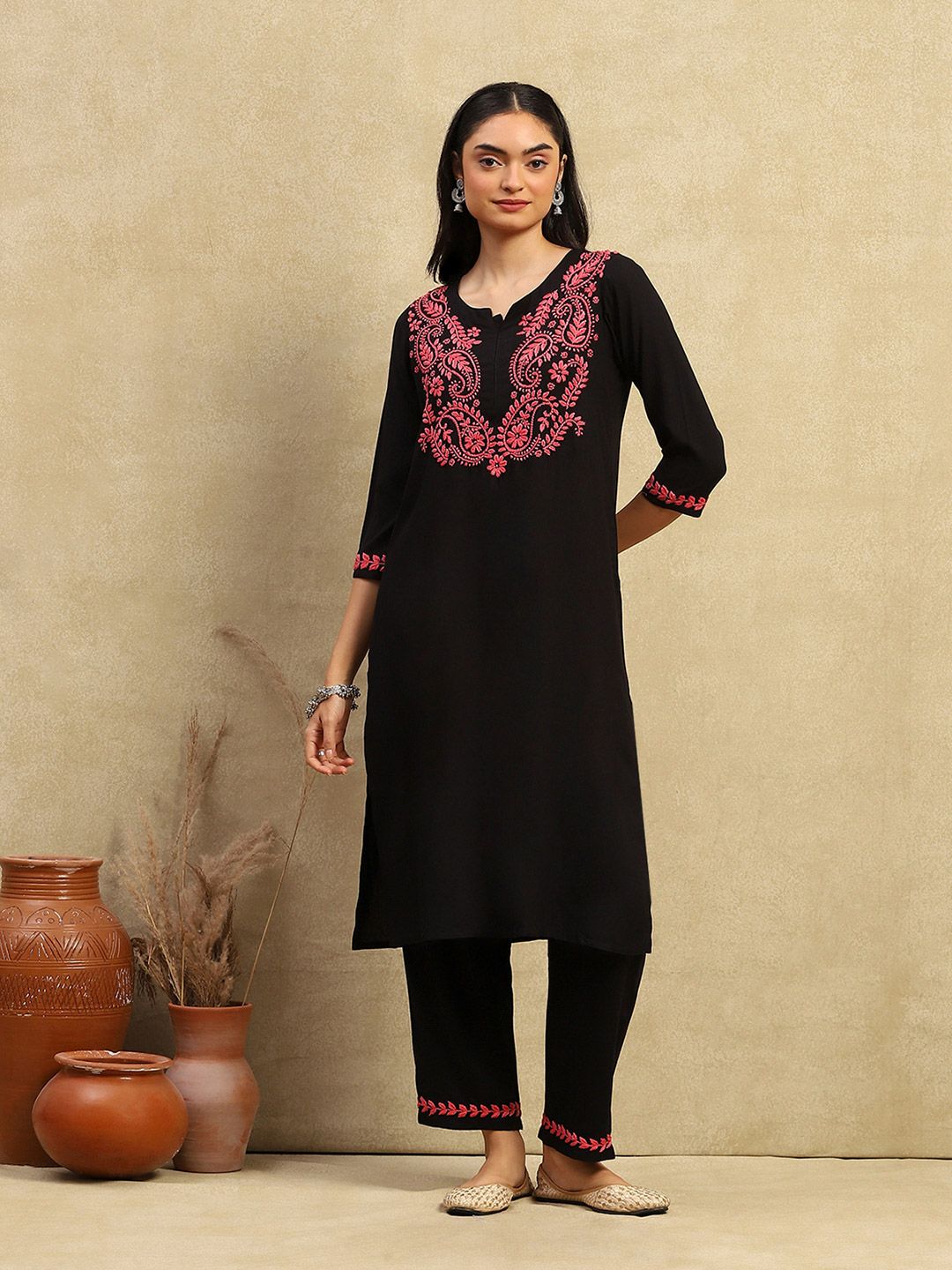 House of Chikankari Women Black Rayon Chikankari Embroidered Kurta Set