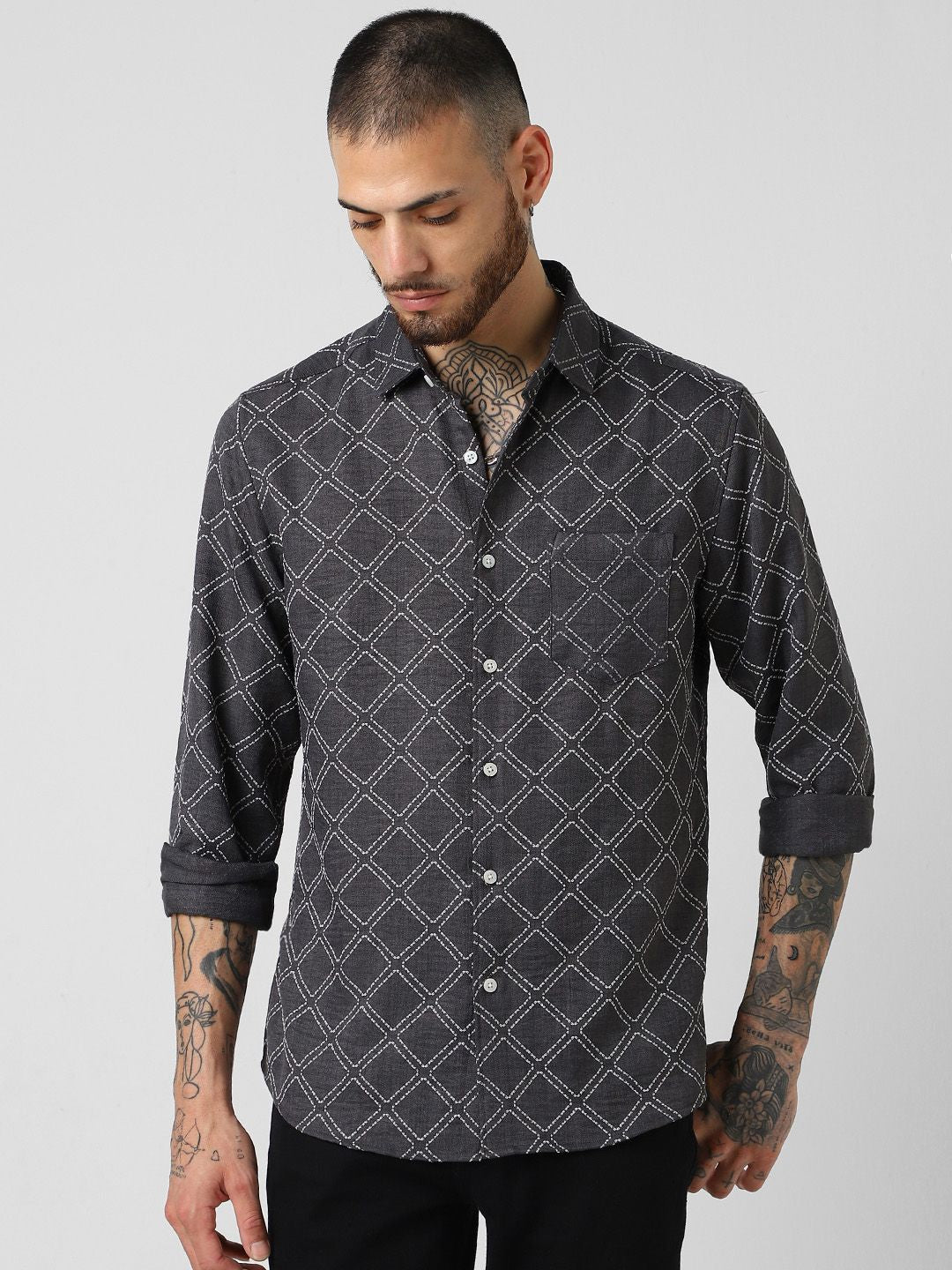 VASTRADO Men Classic Slim Fit Geometric Printed Casual Shirt