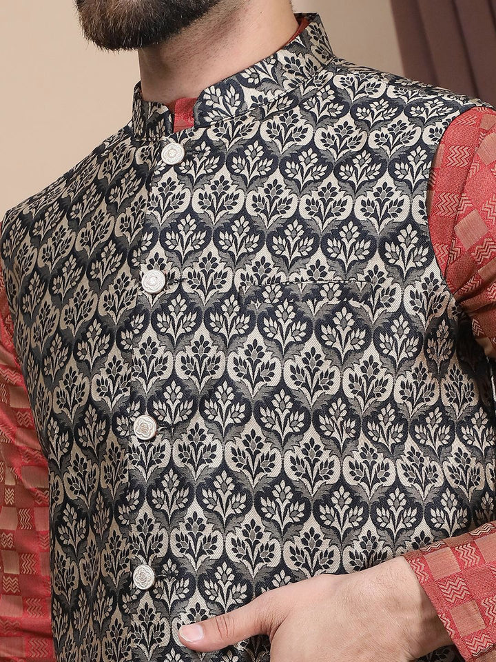 Anouk Geometric Woven Design Kurta Lurus Biasa Dengan Jaket Churidar & Nehru