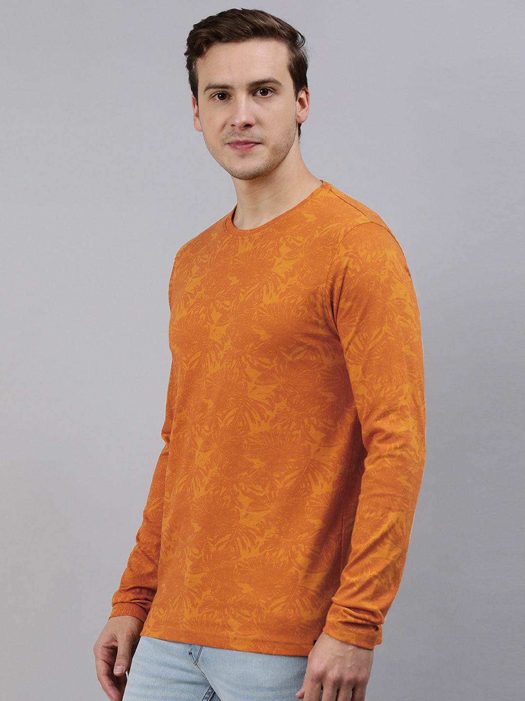 Urbano Fashion Men Mustard Yellow Printed Slim Fit Pure Cotton T-shirt