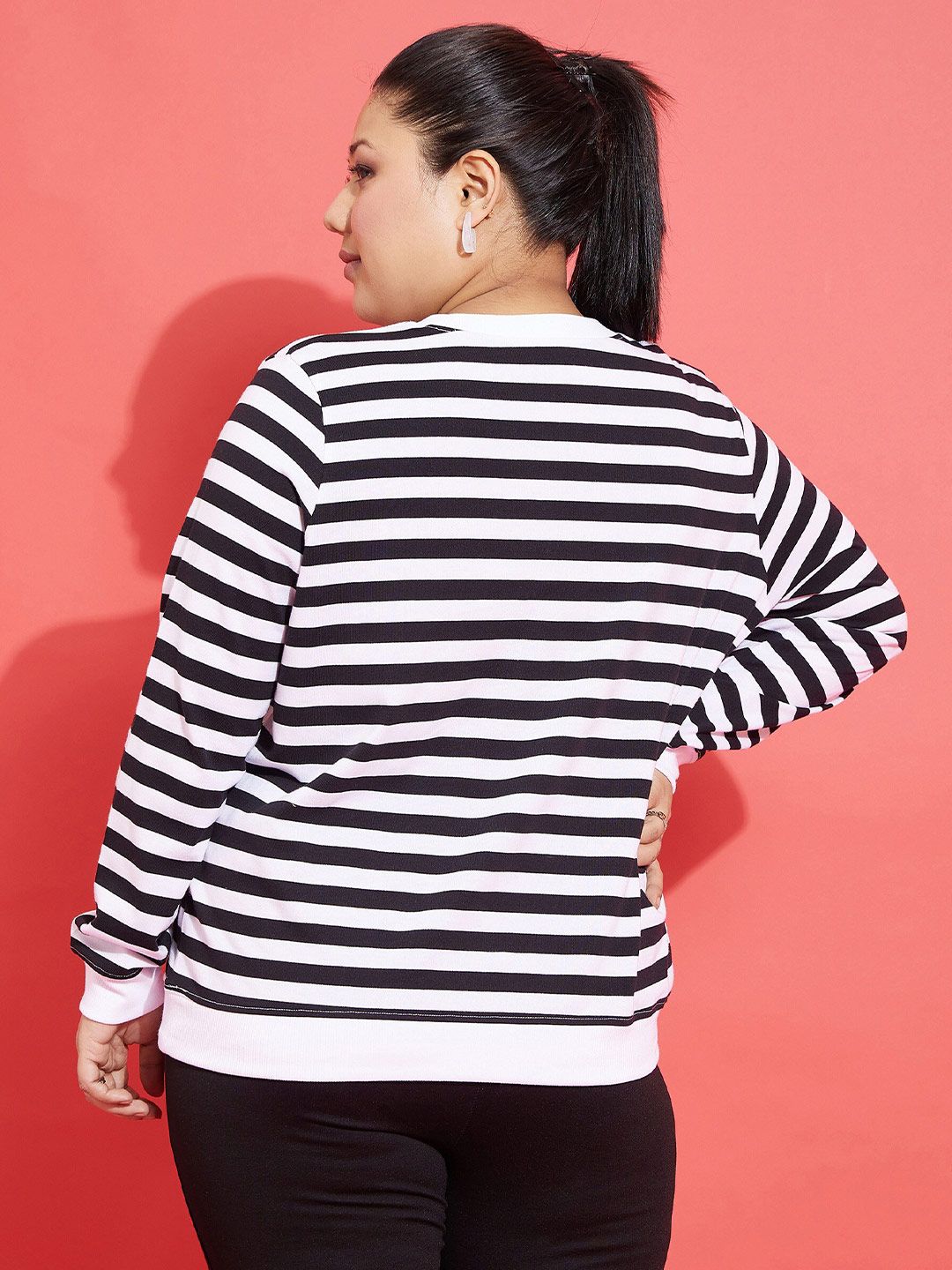 SASSAFRAS Curve Plus Size Striped Sweatshirt