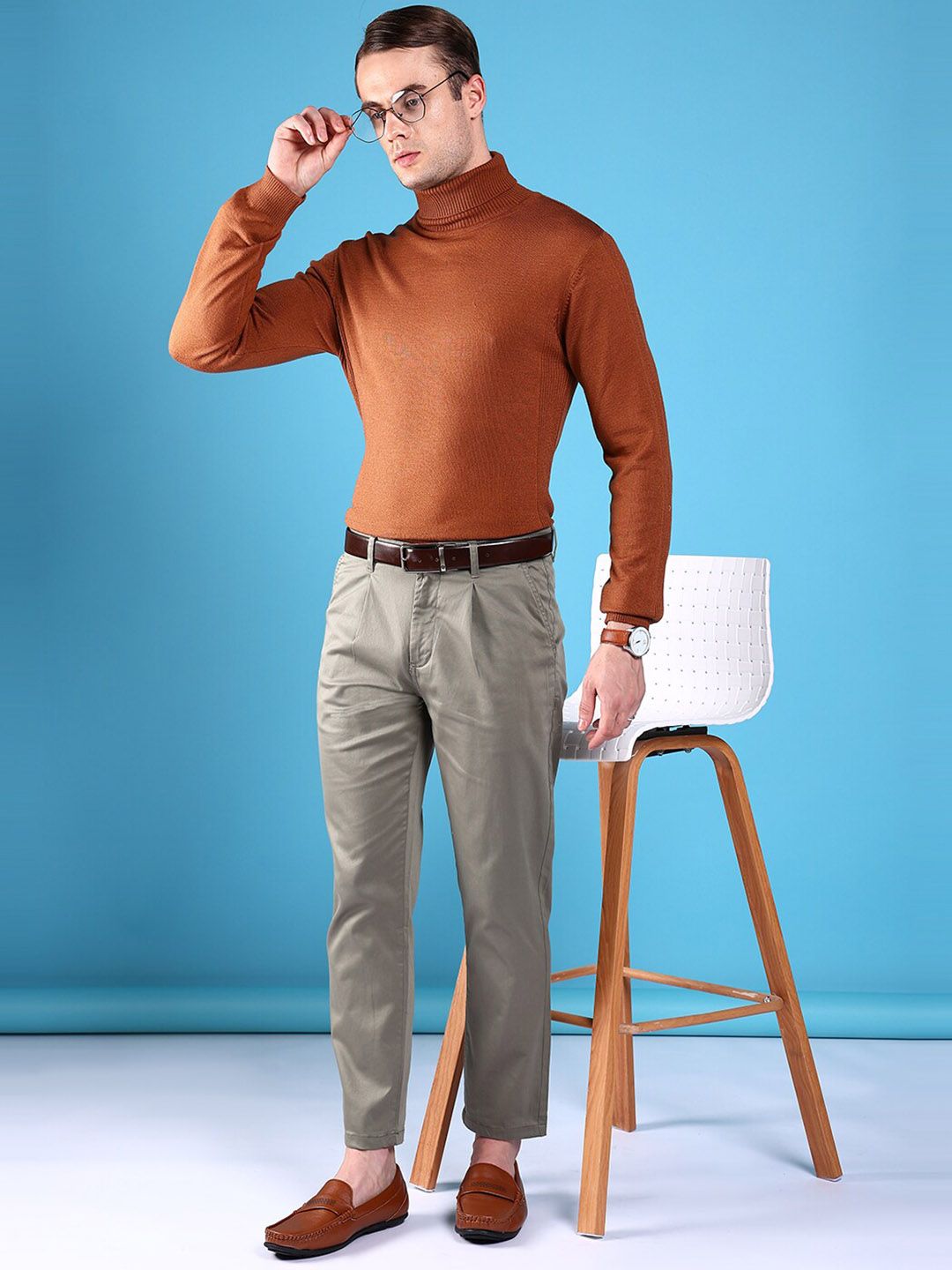The Indian Garage Co Men Slim Fit Mid-Rise Pleated Cotton Chinos Trousers