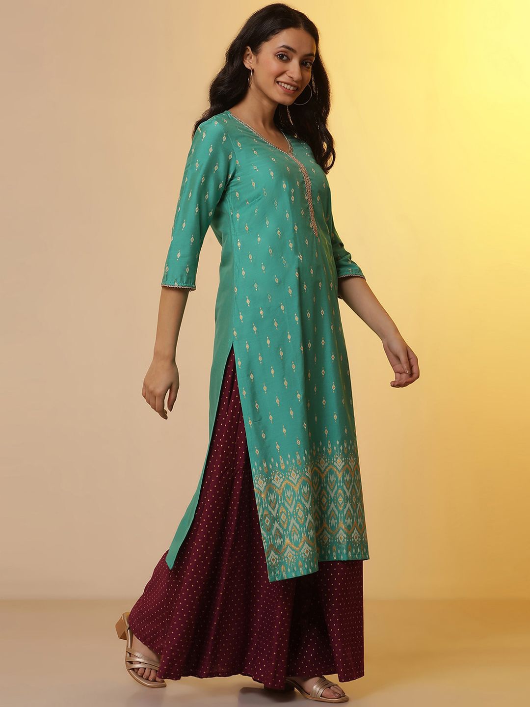 AURELIA Ethnic Motifs Printed Straight Kurta