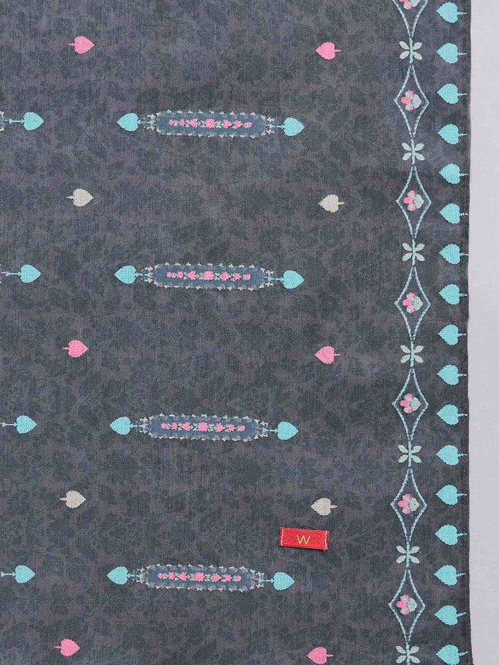 W Geometric Print Rayon Kurta With Slim Pant & Dupatta
