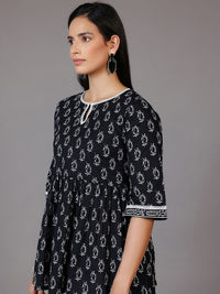 Libas Paisley Printed Keyhole neck Three-Quarter Sleeves Pure Cotton A-Line Kurti