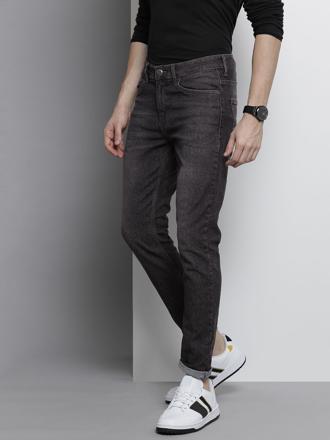 The Indian Garage Co Men Black Slim Fit Light Fade Stretchable Jeans