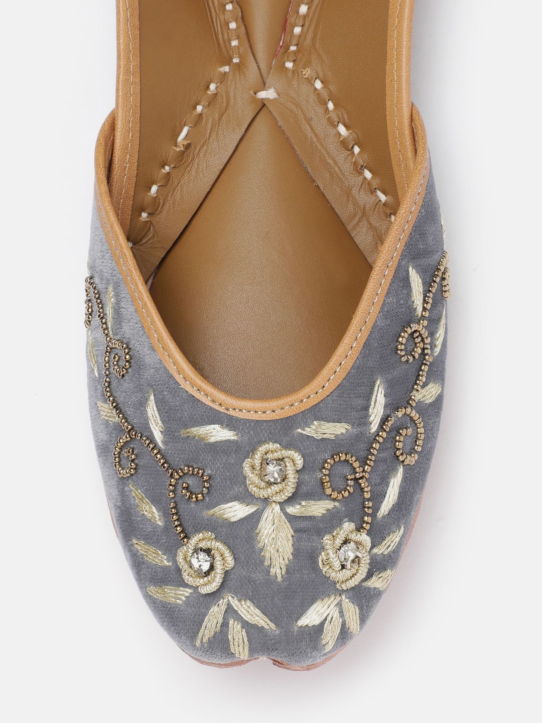 House of Pataudi Women Floral Embroidered Mojaris
