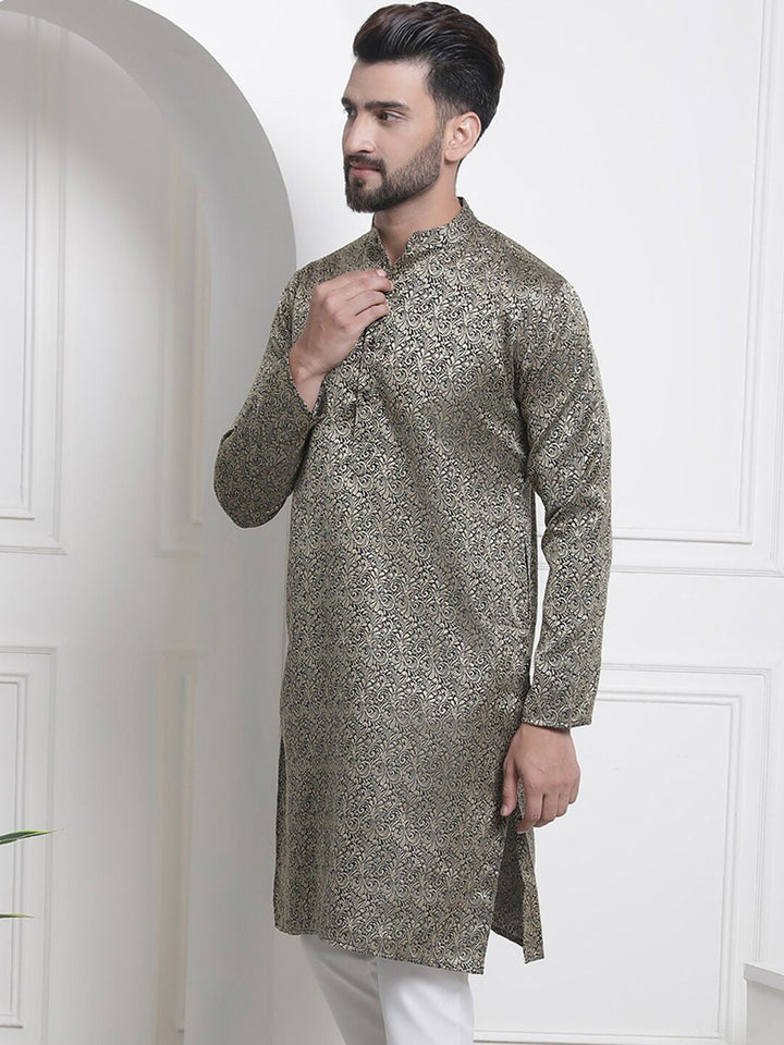 SOJANYA Mandarin Collar Floral Print Thread Work Kurta