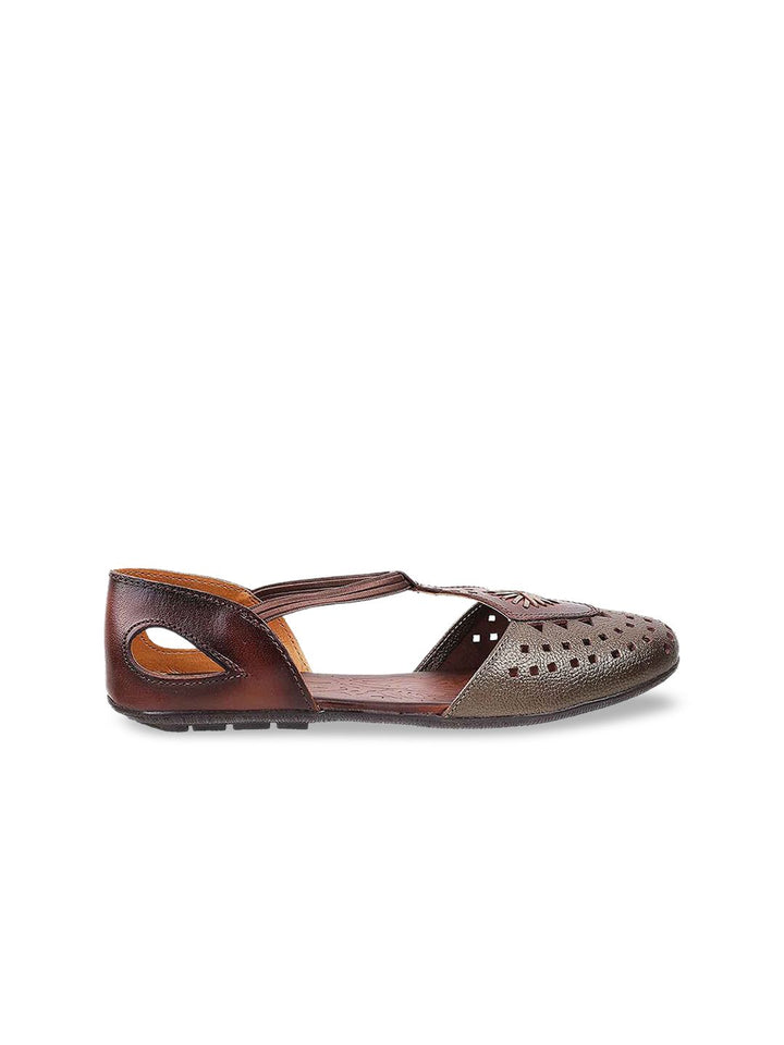 Mochi Women Bronze-Toned Ballerinas With Laser Cuts Flats