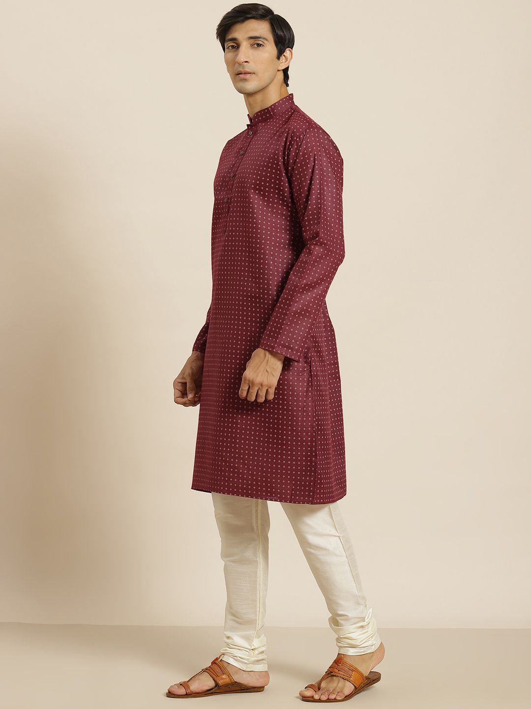 SOJANYA Men Maroon & Cream-Coloured Geometric Print Cotton Linen Straight Kurta