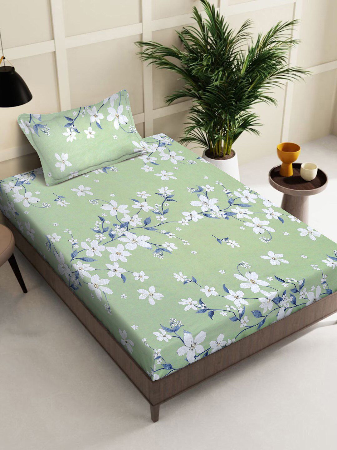 KLOTTHE Green Printed 400 TC Pure Cotton Bedsheet with Pillow Cover