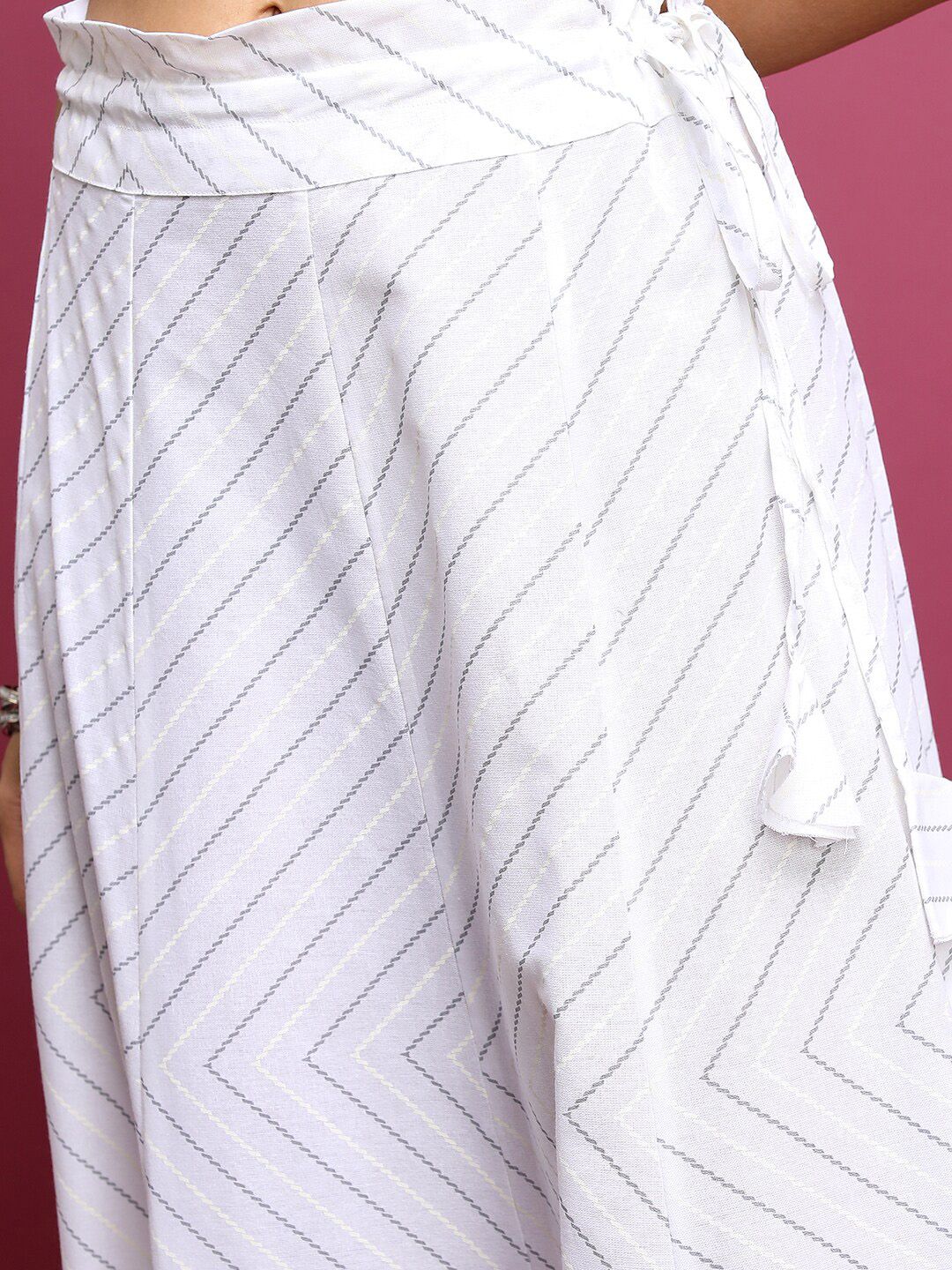 Vishudh Lavender Motif Etnik Bercetak Leher Bulat Kurta Tulen Kapas &amp; Skirt