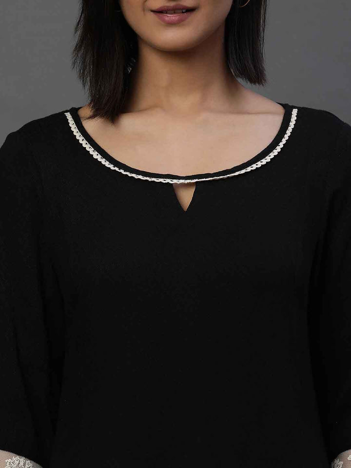 AURELIA Keyhole Neck A-Line Kurti