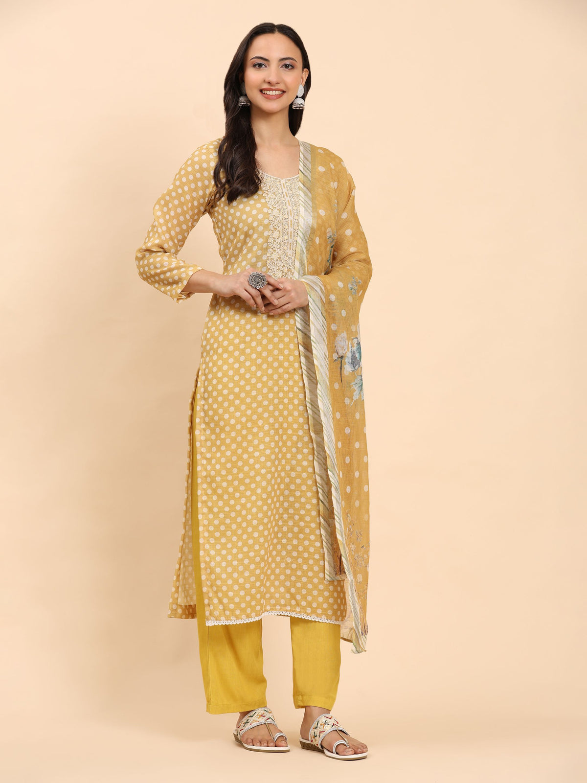 Mamicha Women Floral Printed Regular Pure Cotton Kurta with Palazzos & With Dupatta
