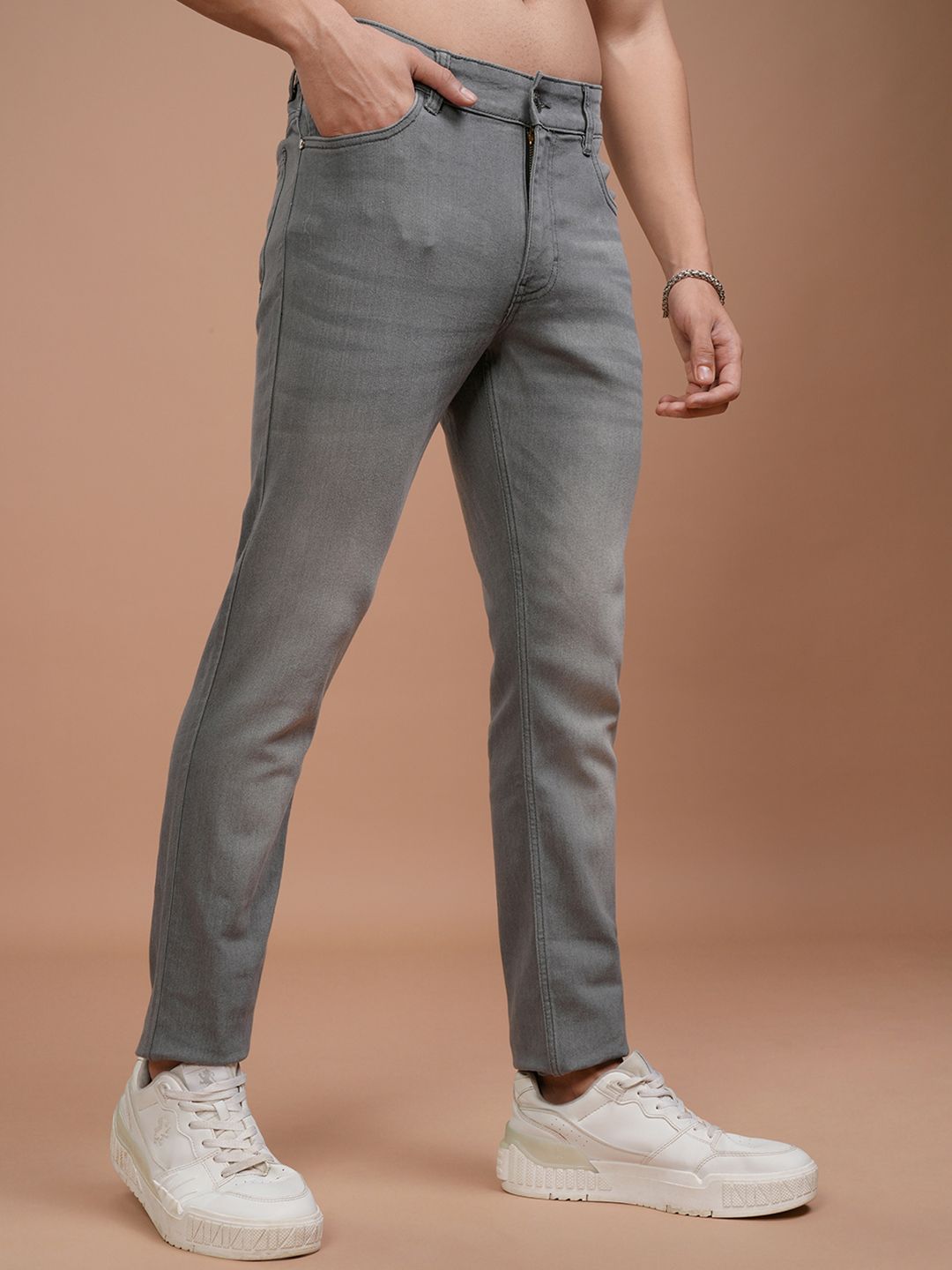 HIGHLANDER Men Grey Slim Fit Mid-Rise Clean Look Stretchable Jeans