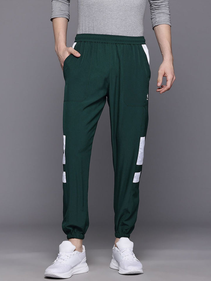 HRX by Hrithik Roshan Men Colourblocked Detail Mid-Rise Regular Fit Lifestyle Joggers