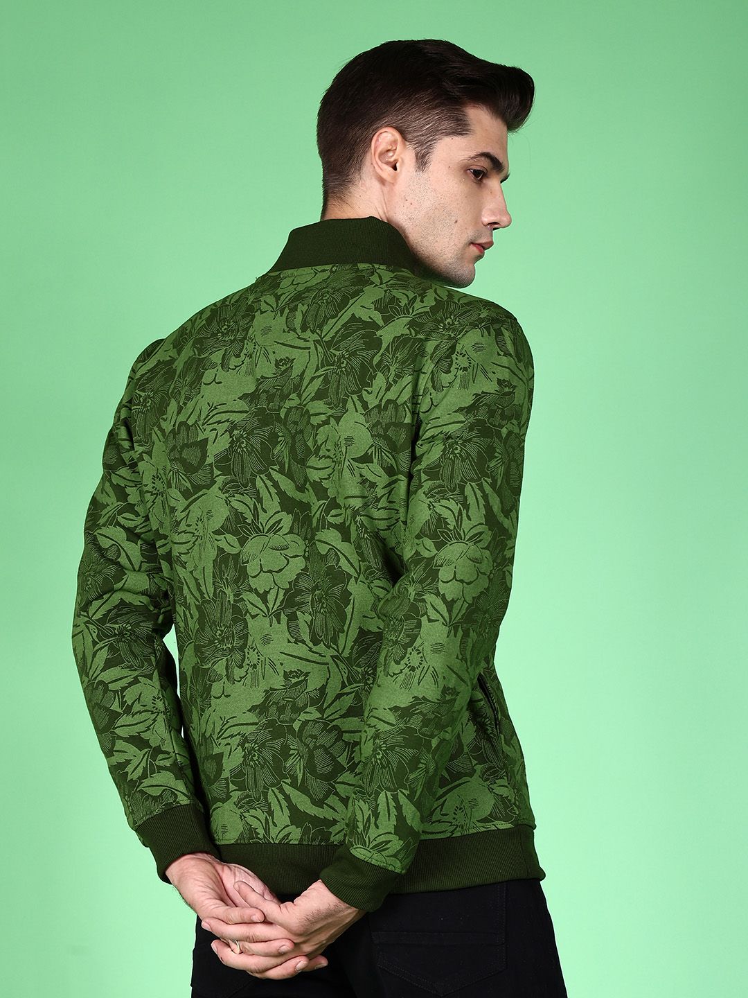 The Indian Garage Co Men Green Printed Sweatshirt