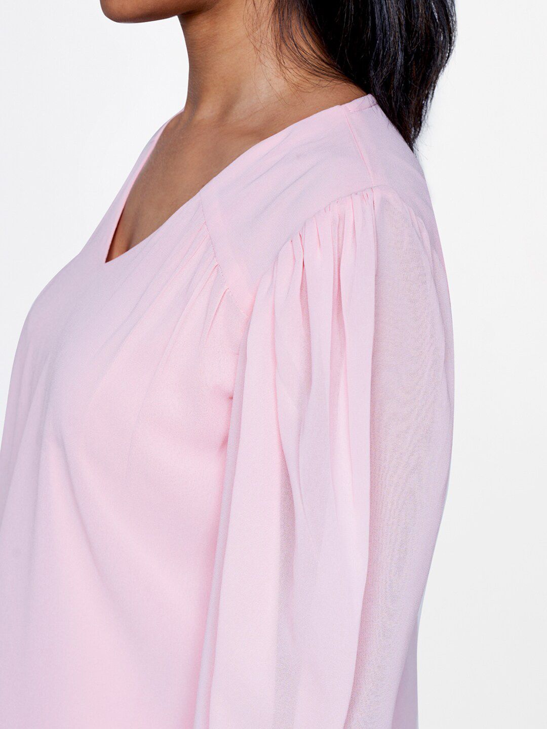 AND V-Neck Puffed Sleeves Top