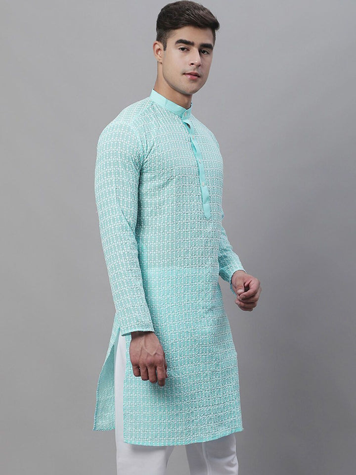 SOJANYA Kurta Kerja Benang Sulam Motif Etnik
