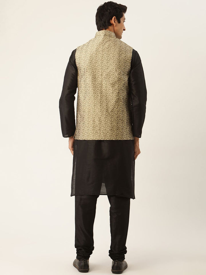 SOJANYA Men Black & Golden Kurta with Churidar