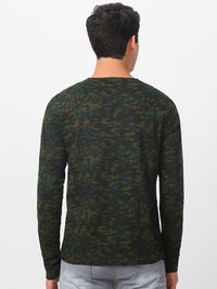 Urbano Fashion Men Olive Green Camouflage Printed Pure Cotton Slim Fit T-shirt