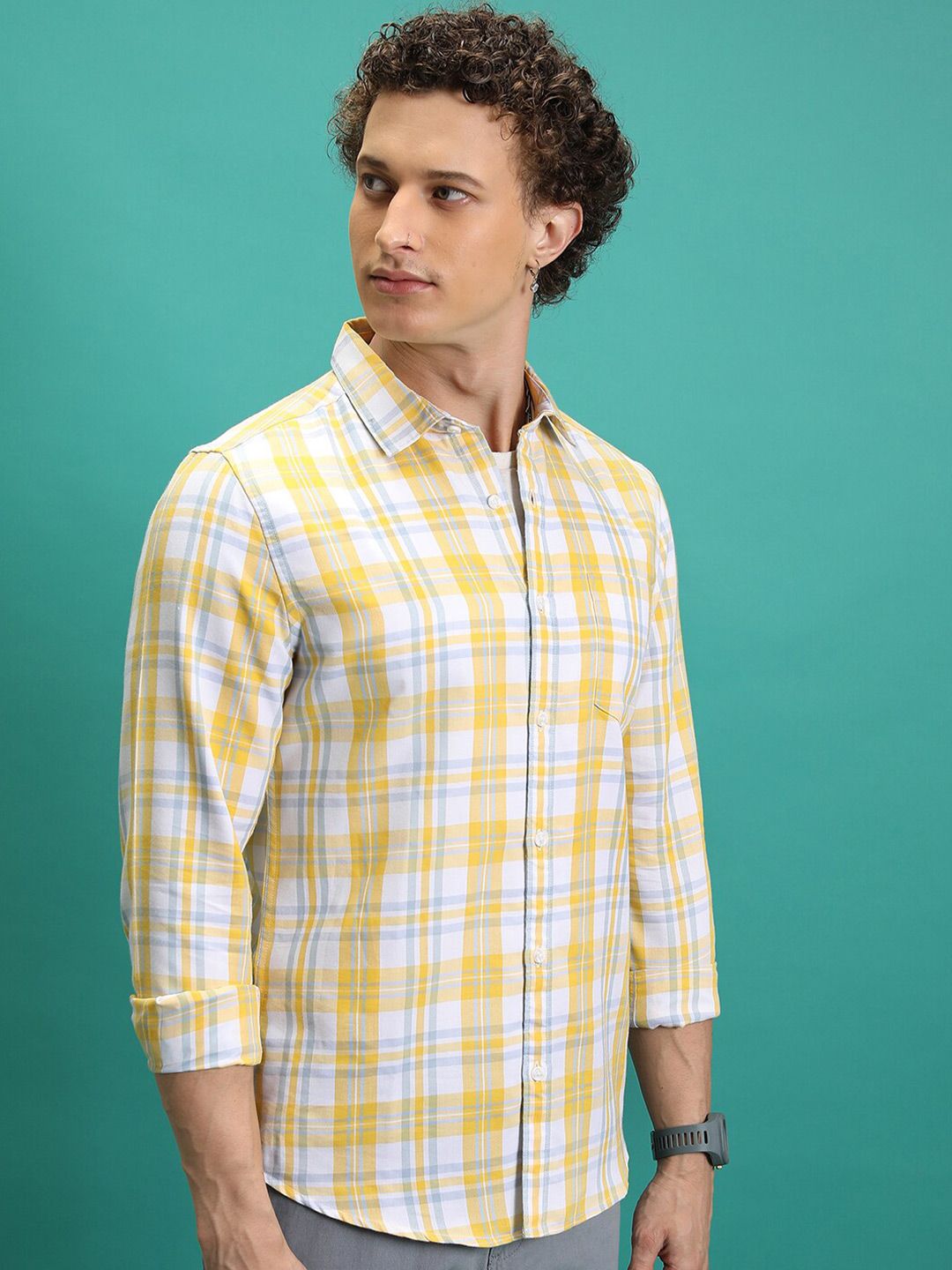 HIGHLANDER Men Regular Collar Full Sleeve Checked Shirt