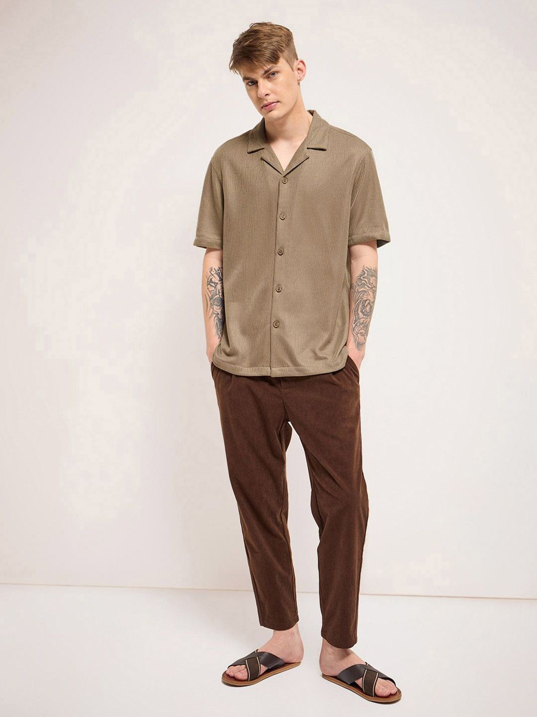 THE BEAR HOUSE Men Cuban Collar Abstract Printed Casual Shirt
